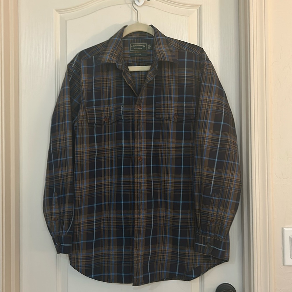 CC Filson plaid mens shirt. Very nice .Great brand.